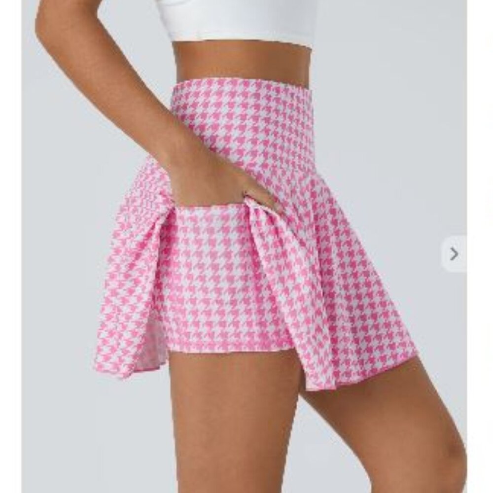 HALARA Pink Houndstooth Skort